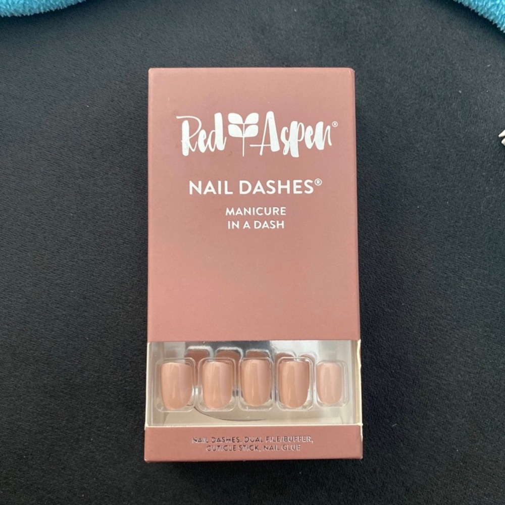 New Red aspen marciamallow nails